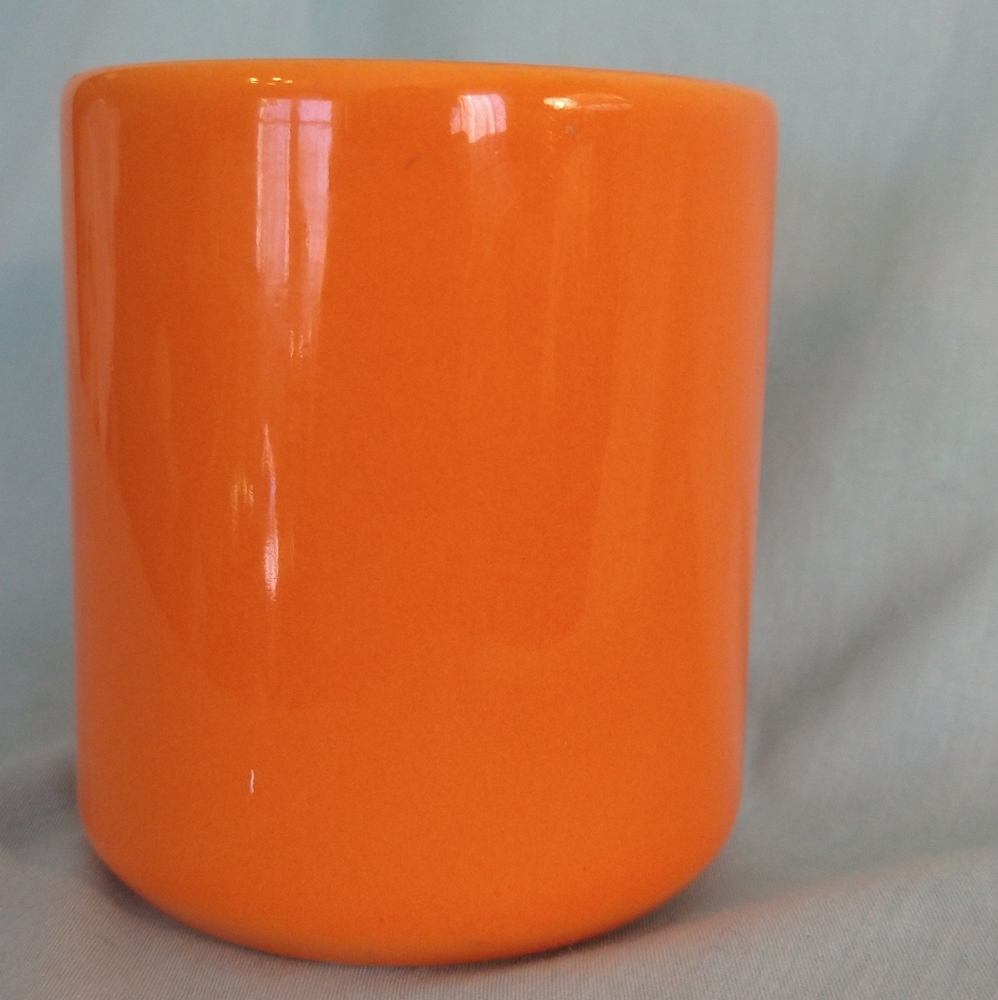 Homer Laughlin Vintage orange coffee mug - Picture 3 of 8